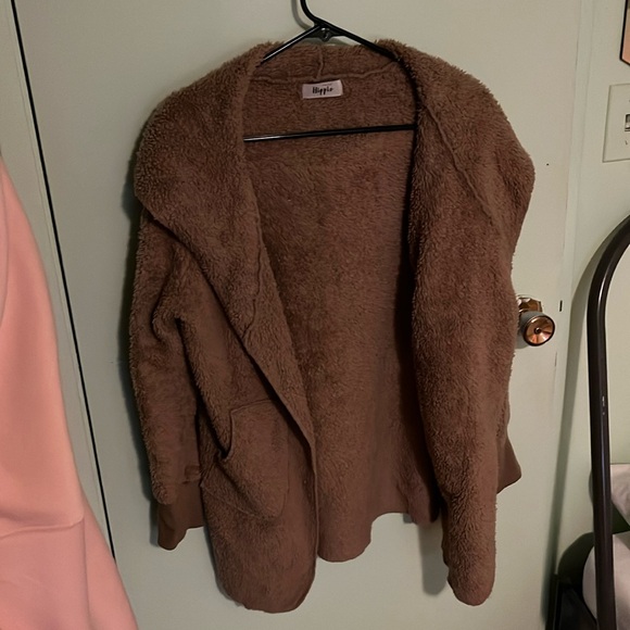 Warm fuzzy hooded sweater - Picture 1 of 2